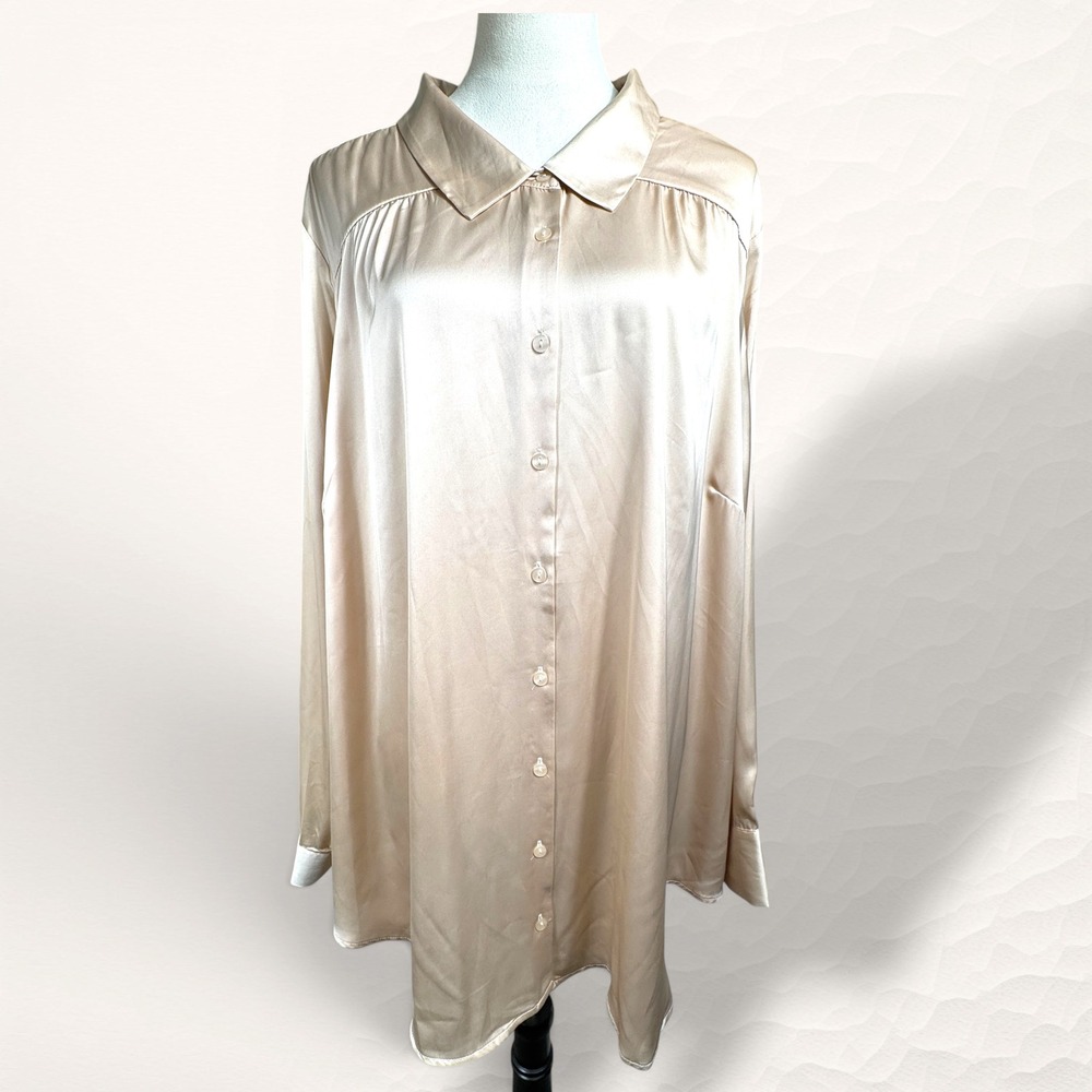 Torrid Madison Satin Button Up Shirt Womens 5X‎ Ivory/Champagne Long Sleeve NWT